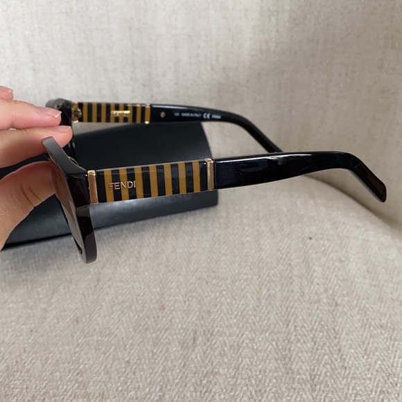 Fendi Sunglasses - Picture 3 of 9